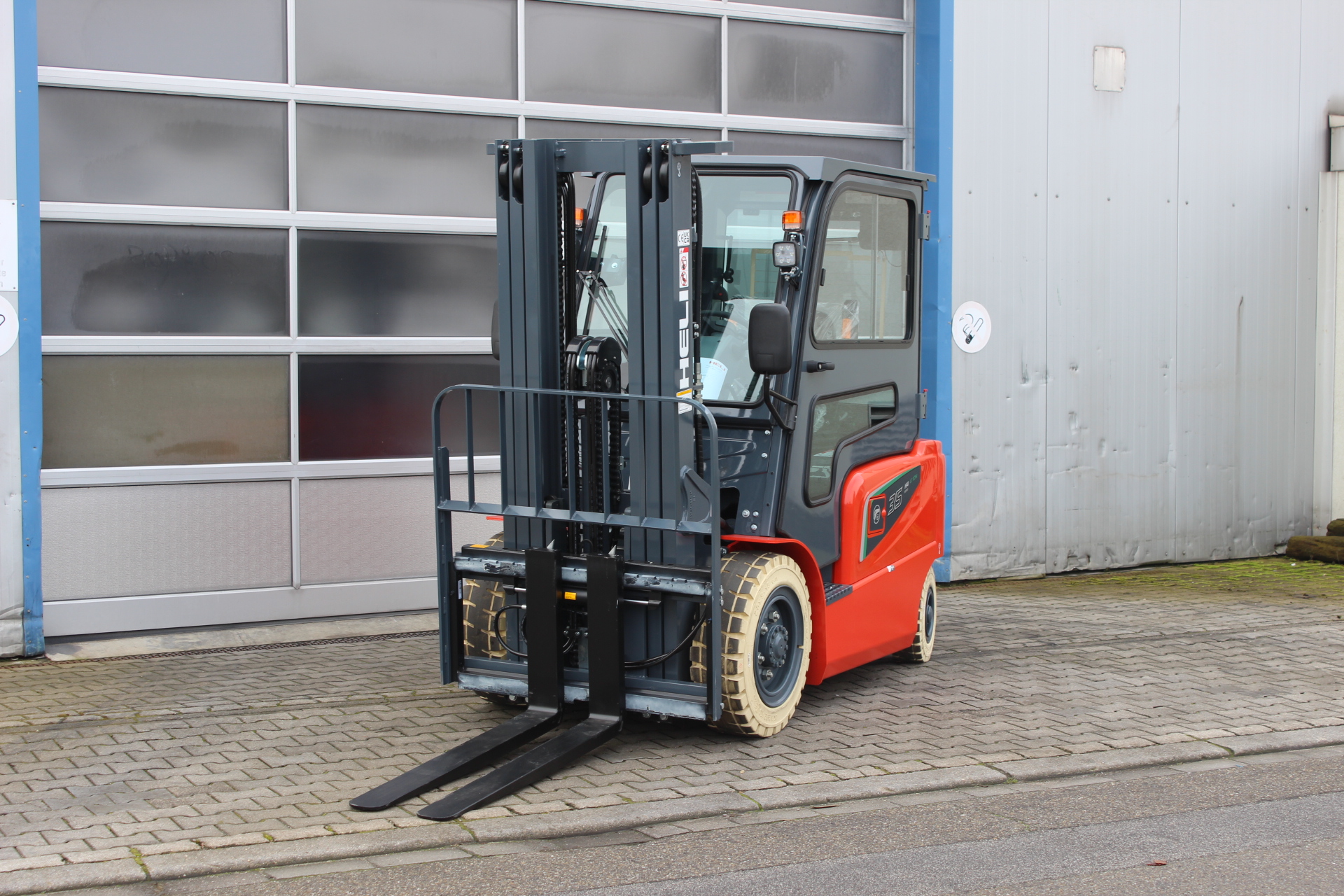 3,5t Elektrostapler CPD35-A3LIH4-M