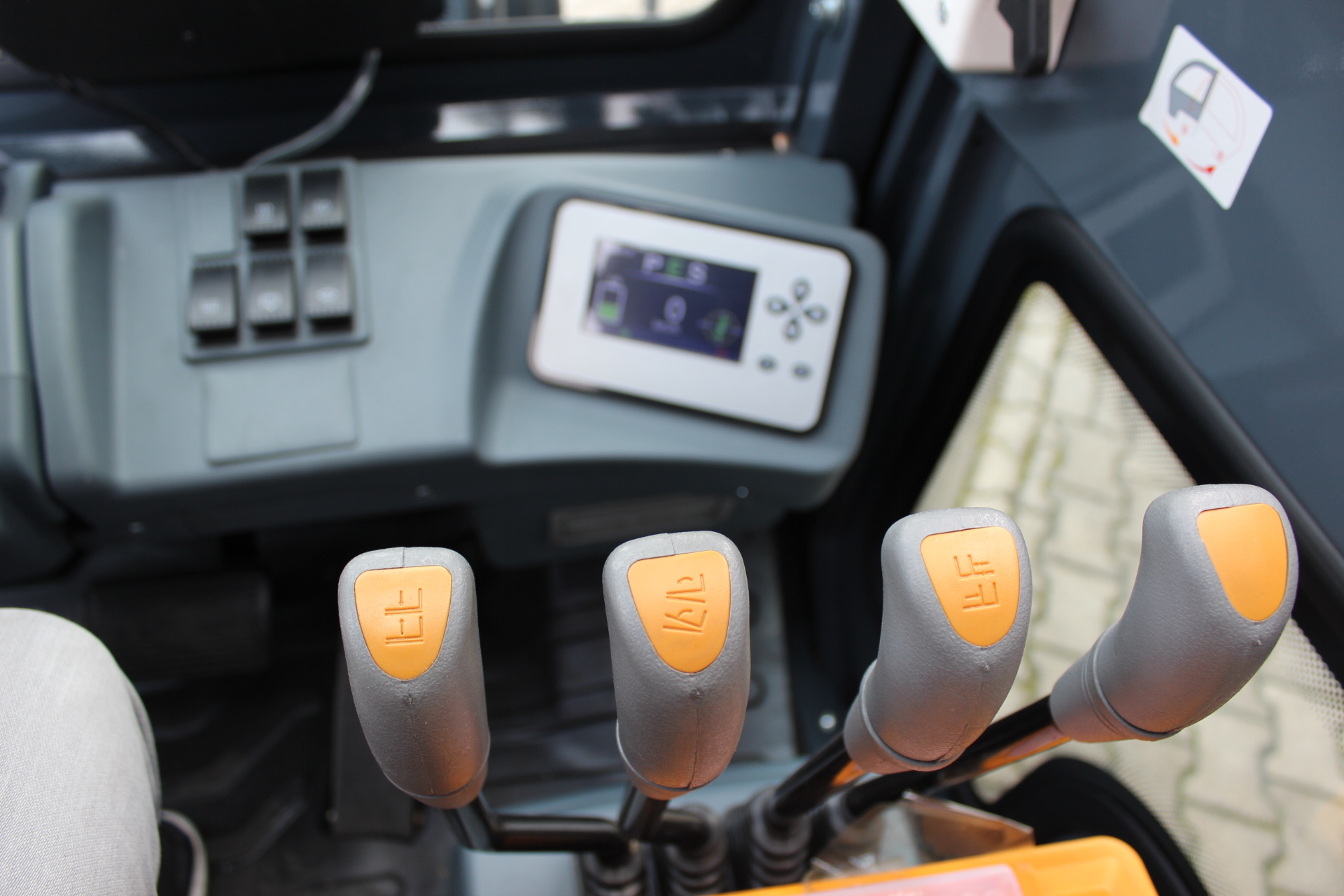 3,5t Elektrostapler CPD35-A3LIH4-M