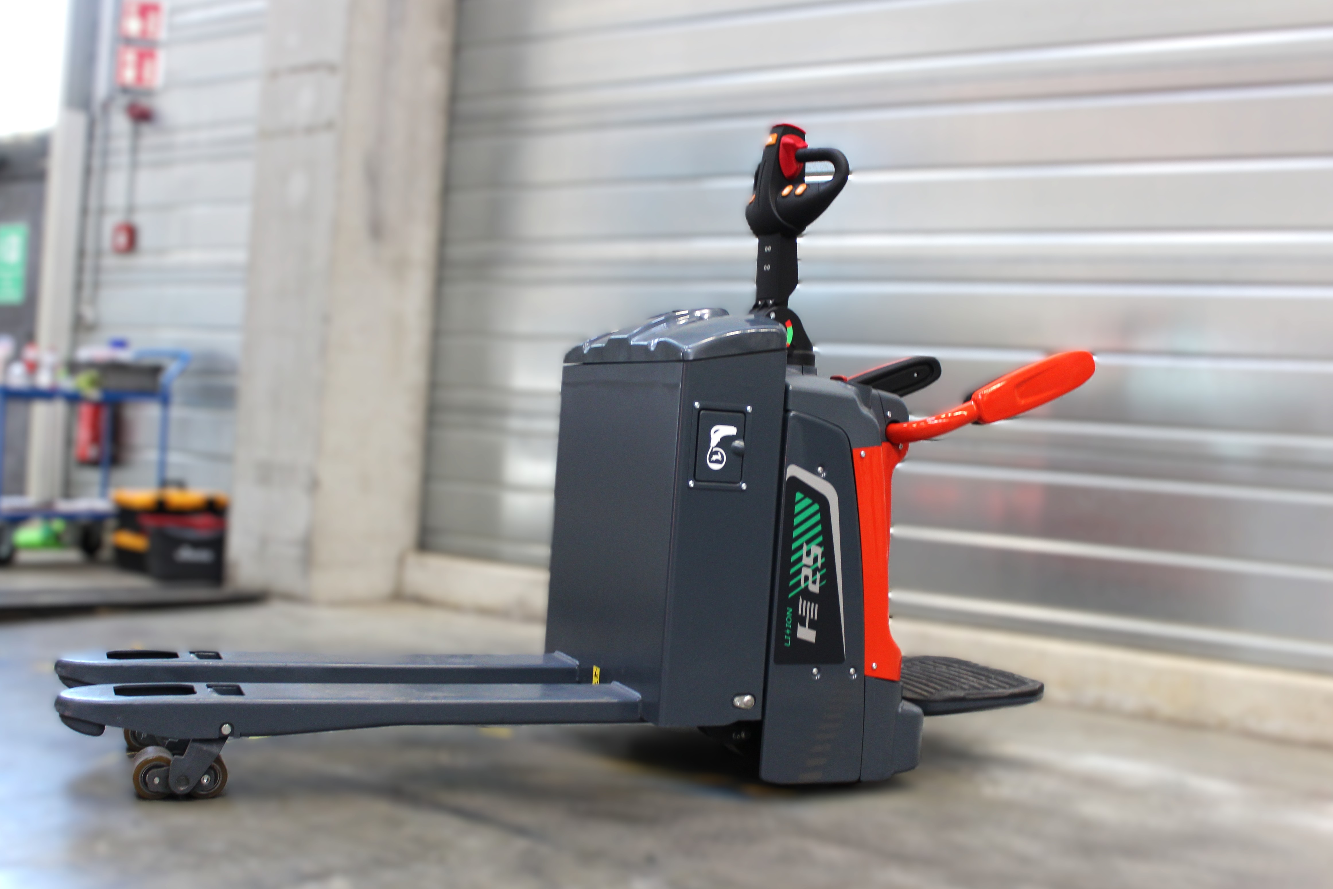 HELI Elektro-Niederhubwagen 2,0 - 3,0t A2FLIH Lithium