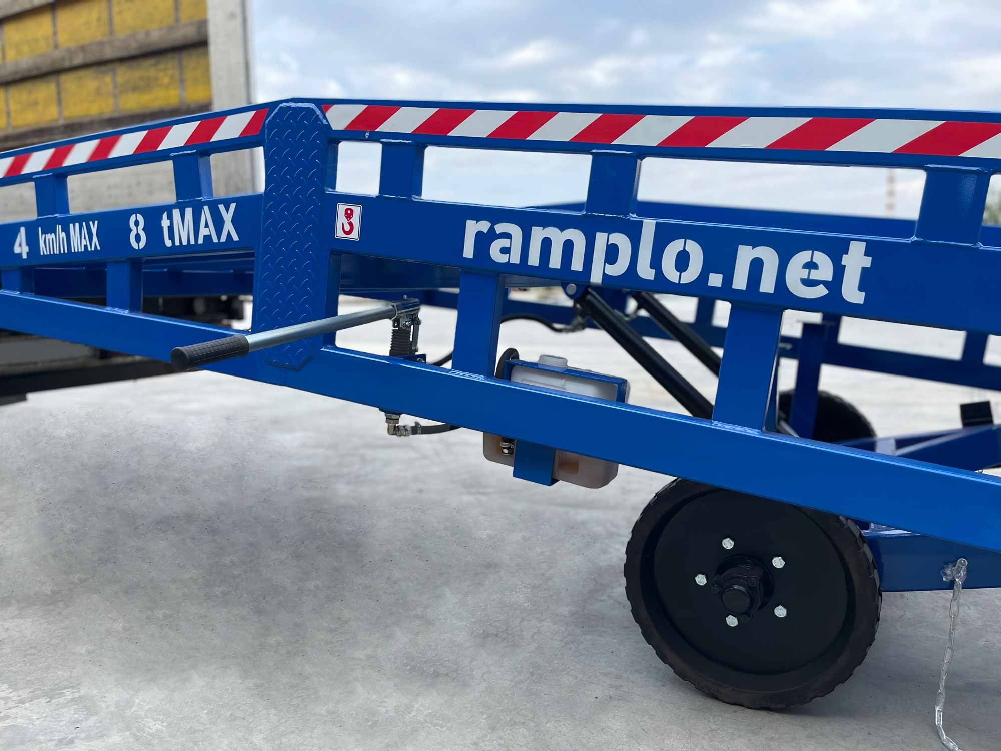RAMPLO Vermietung Mobile Verladerampe RL‑MR