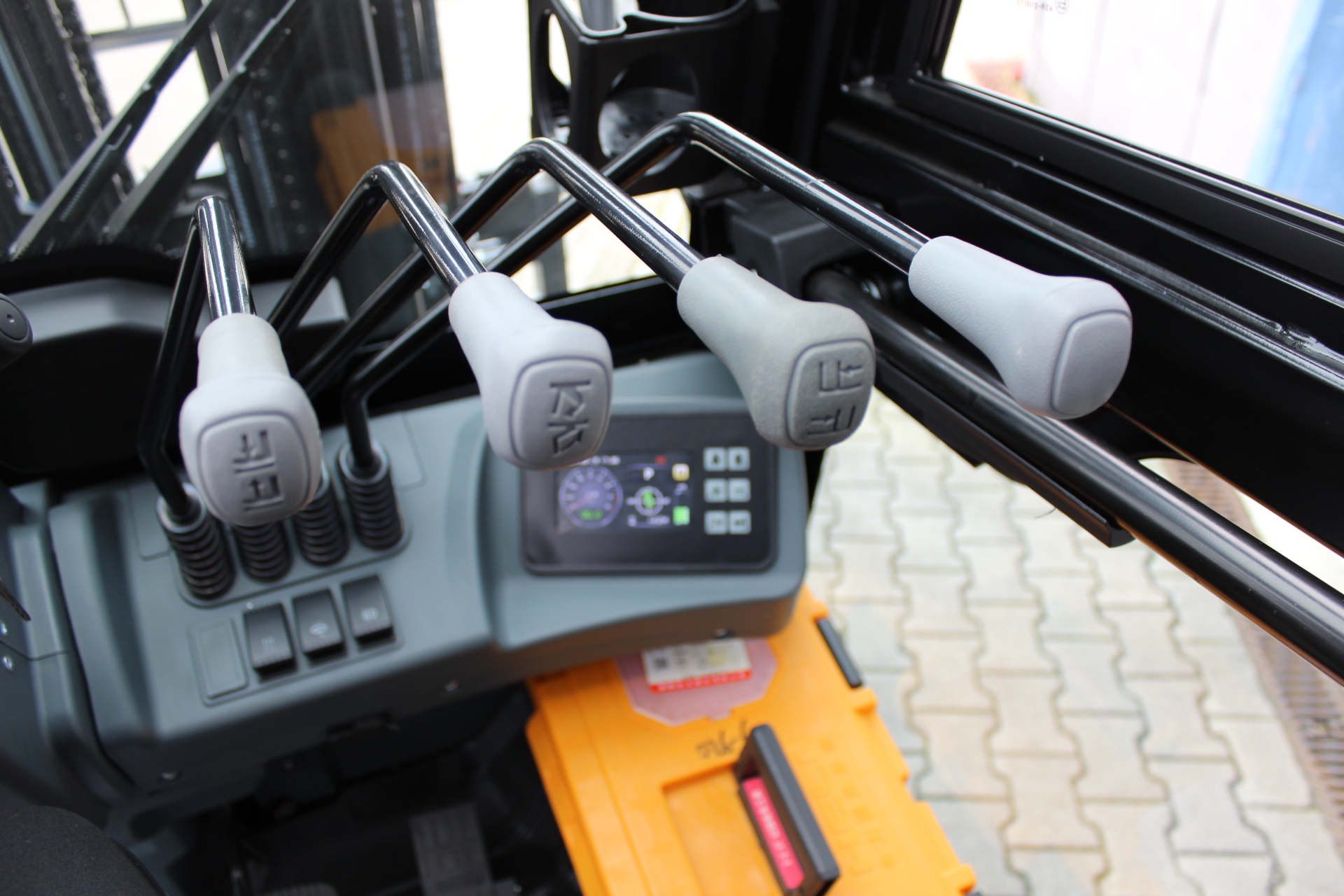 2,5t Elektrostapler CPD25-GB2LI-M