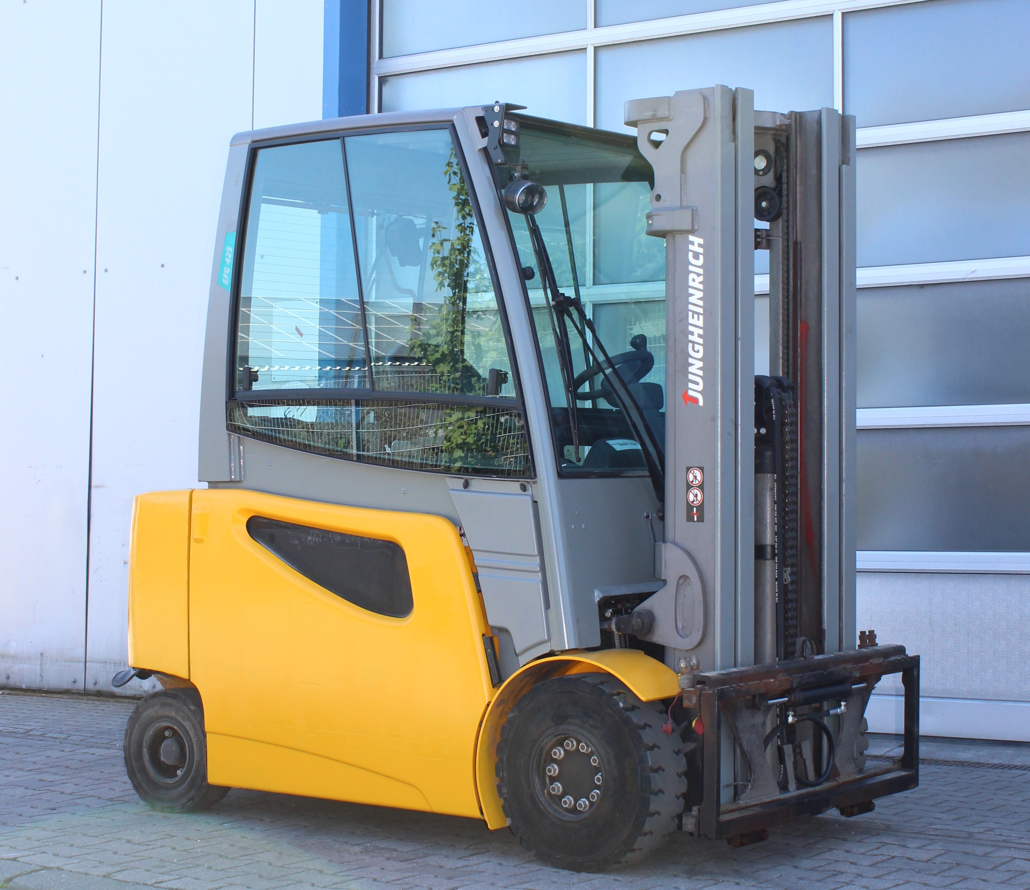 Jungheinrich EFG425 Elektrostapler, Bj2017,  Hubhöhe 4,7m, Vollkabine