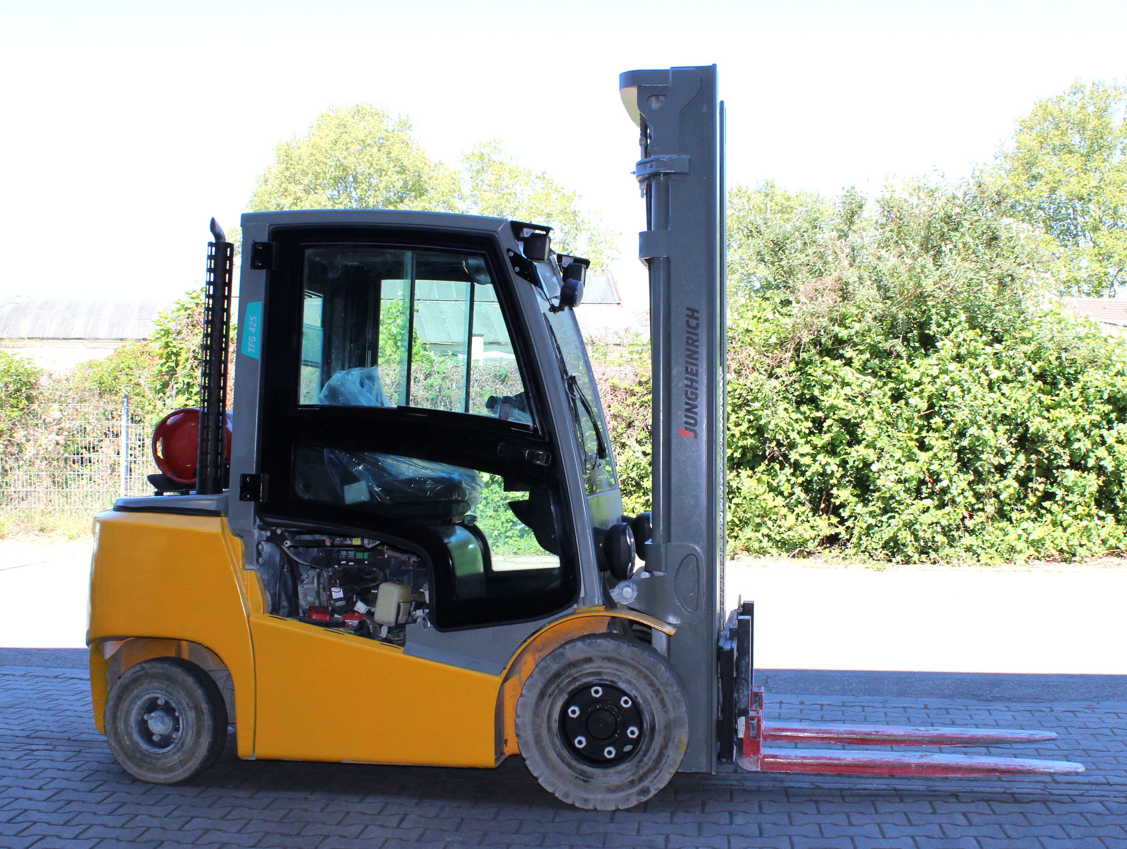 Jungheinrich TFG425 Gasstapler Bj2019, Hubhöhe 6m, Triplex mit Vollfreihub & Vollkabine