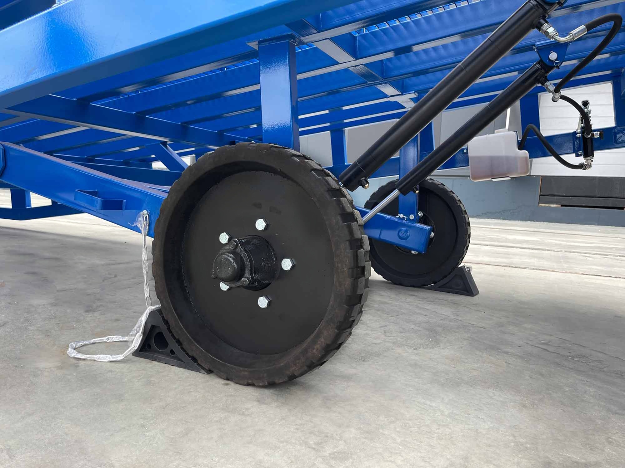 RAMPLO Vermietung Mobile Verladerampe RL‑MR