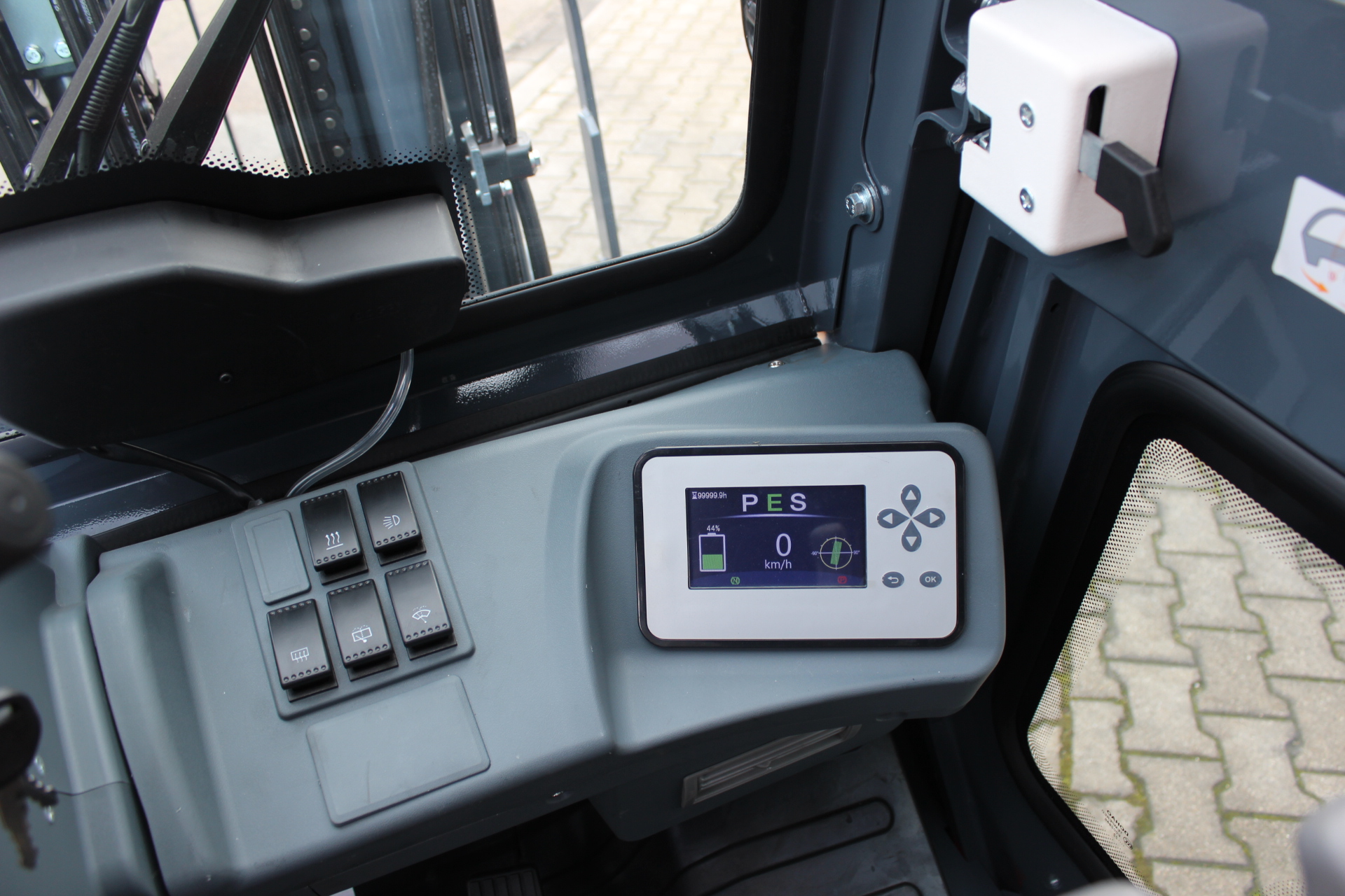 3,5t Elektrostapler CPD35-A3LIH4-M