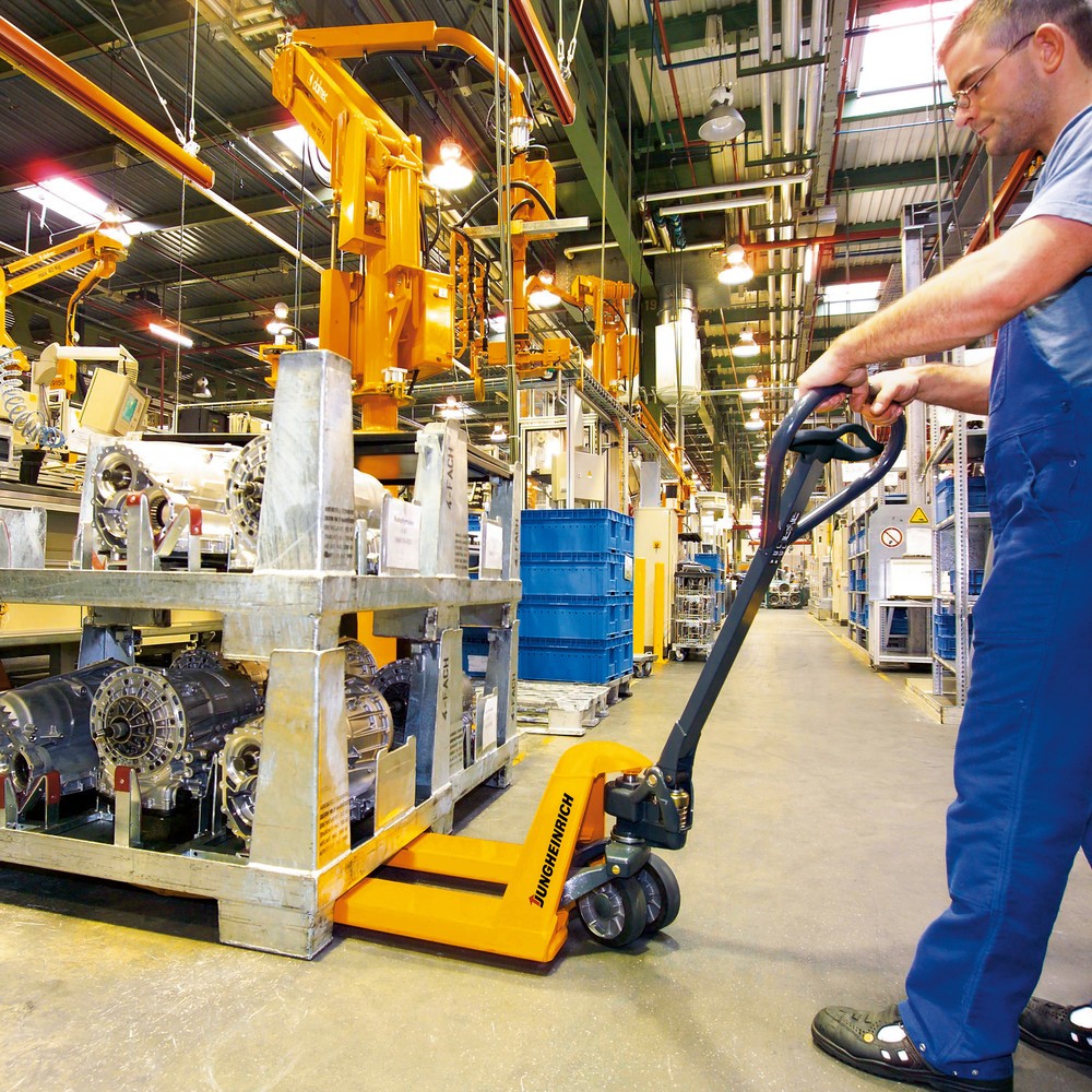 Jungheinrich Handhubwagen AM 22, Tragfähigkeit 2200 kg, Gabellänge 1150 mm, Nylon-Lenkräder, Nylon-Gabelrollen, Einfachbereifung