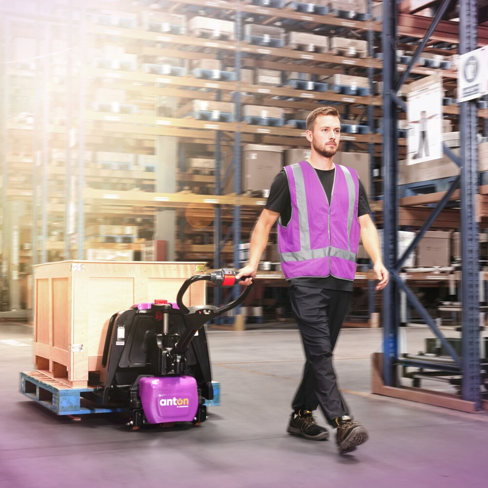 AntOn by Jungheinrich Elektro-Hubwagen PTL 1.5, Tragfähigkeit 1.500 kg mit Stützrollen